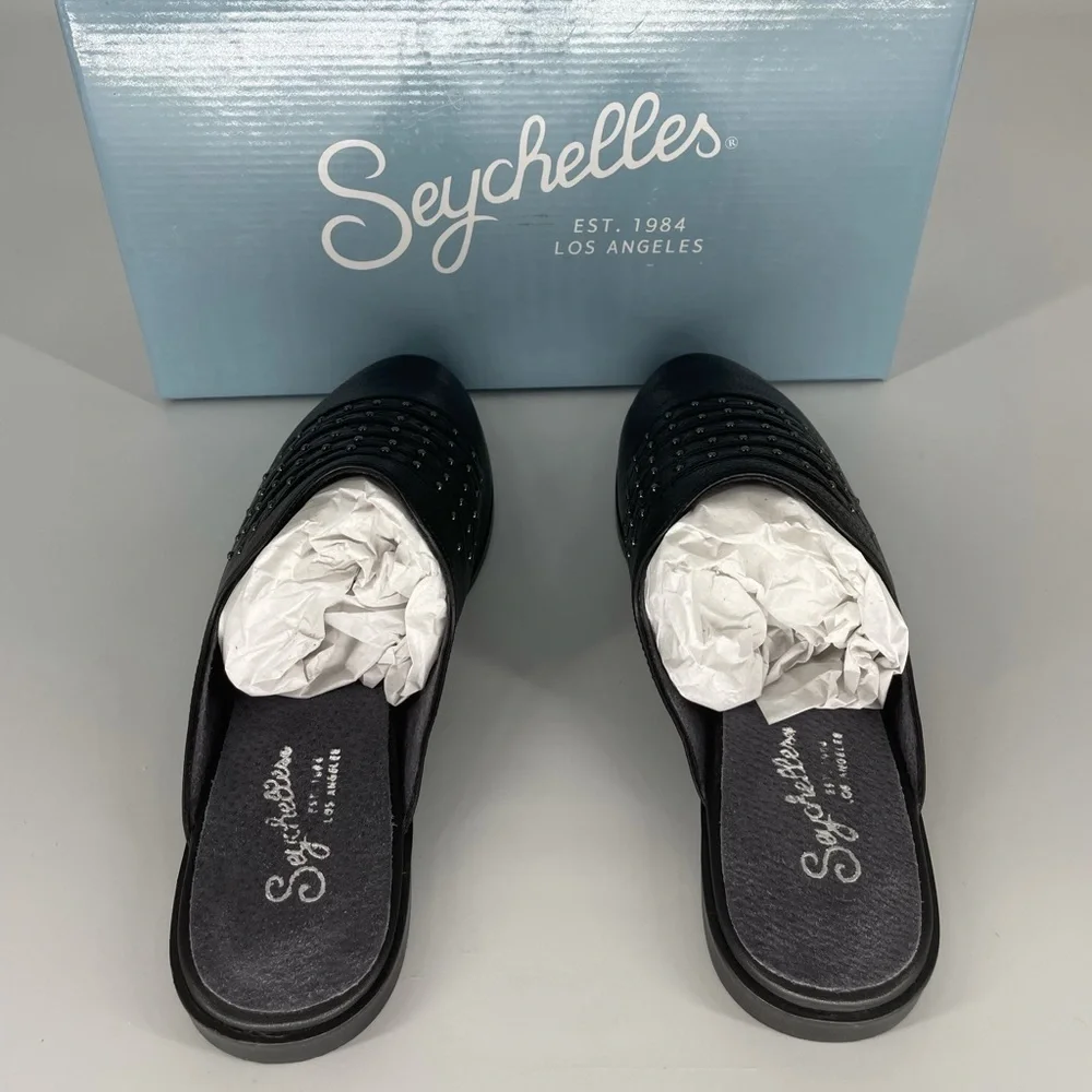 SEYCHELLES NWB Undivided Studded Black and Silver Mules Shoes Size 8 - Picture 2 of 7